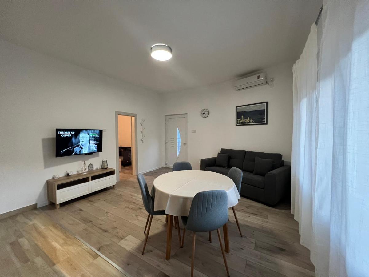 Kaala Apartments Supetarska Draga Esterno foto