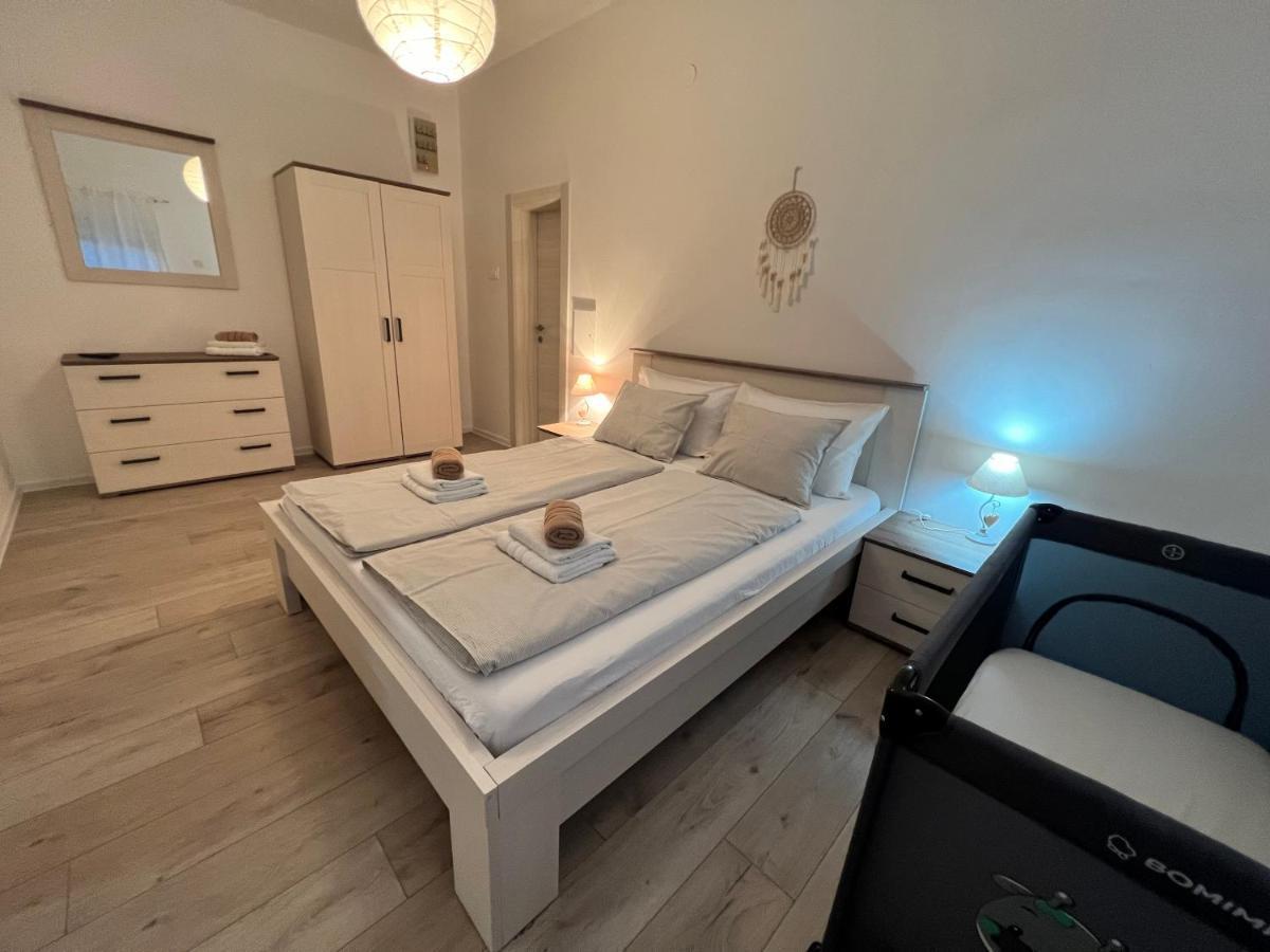 Kaala Apartments Supetarska Draga Esterno foto